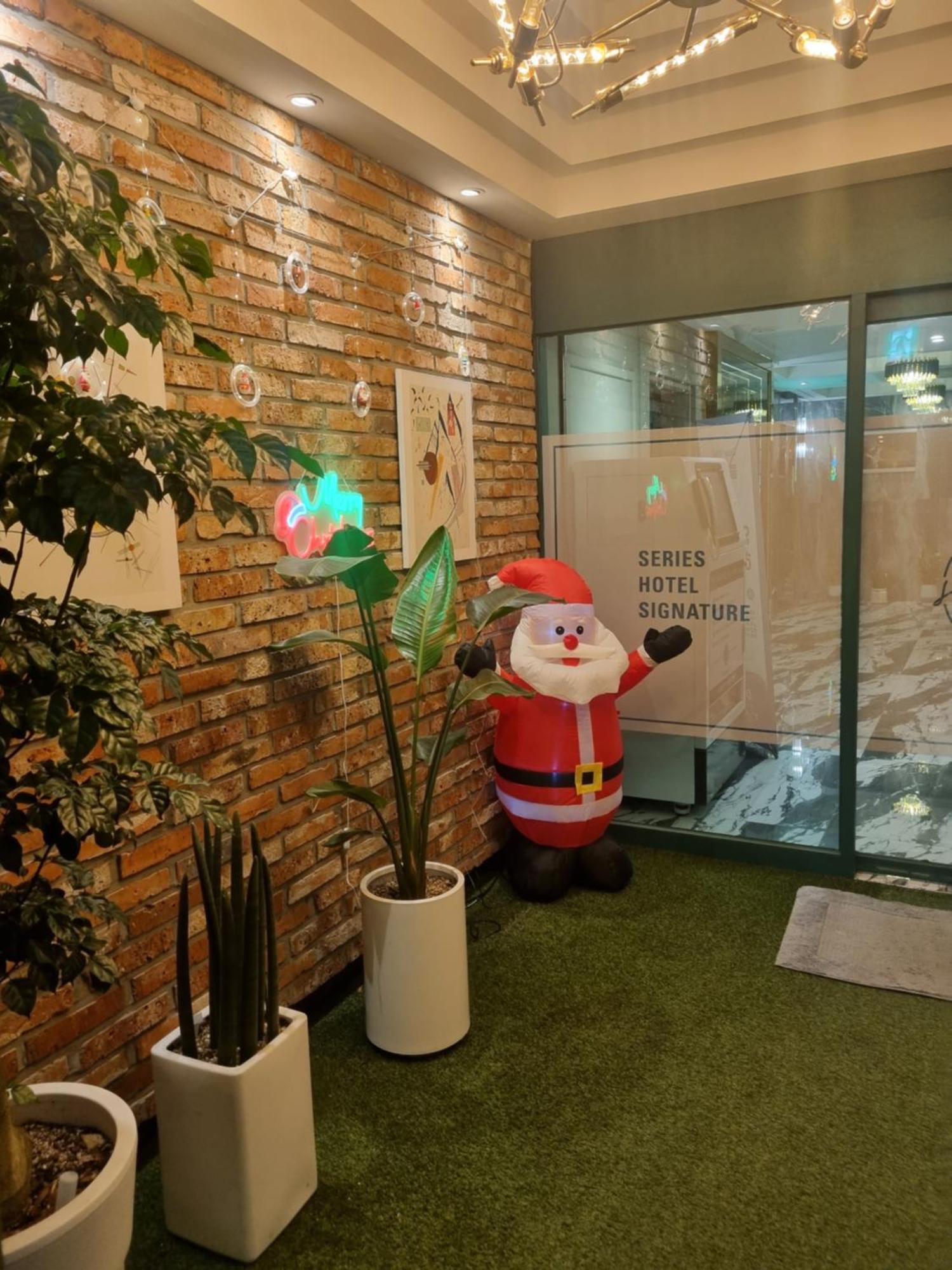 Series Hotel Gyeongju Exterior photo