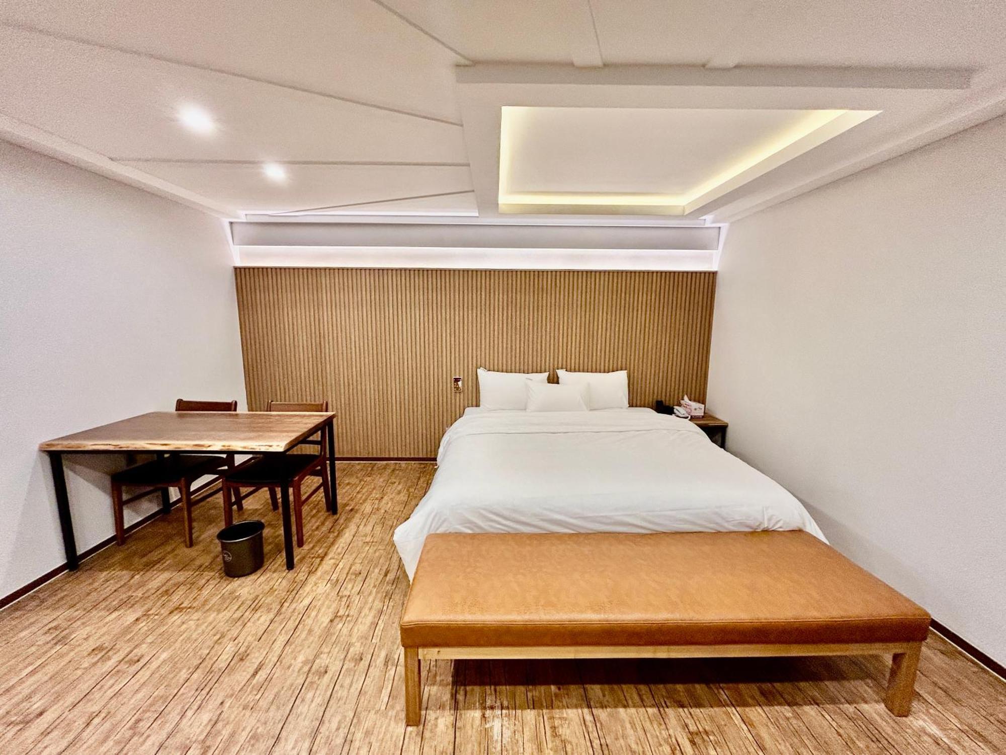 Series Hotel Gyeongju Exterior photo