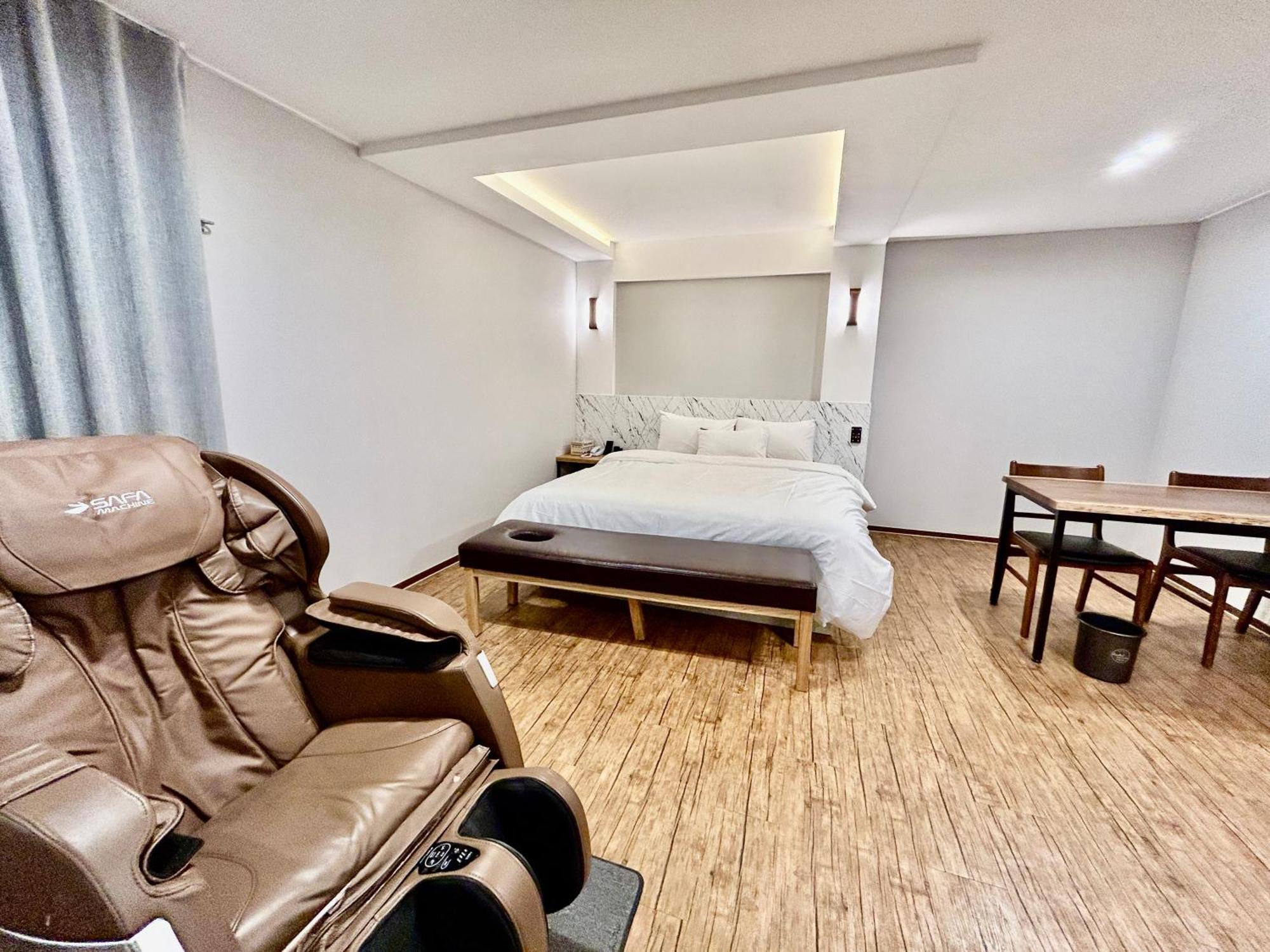 Series Hotel Gyeongju Exterior photo