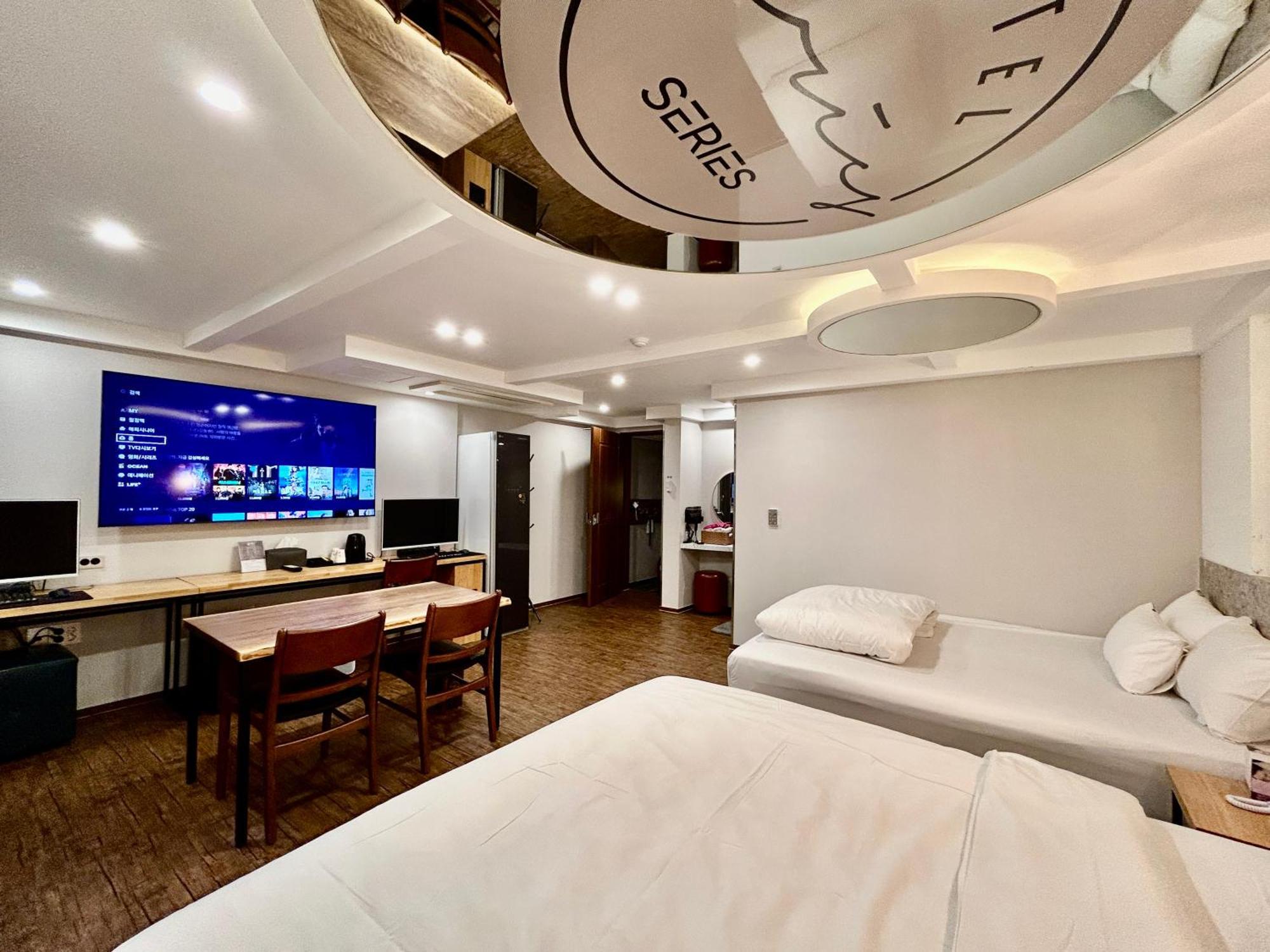 Series Hotel Gyeongju Exterior photo